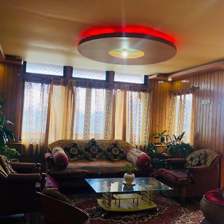 Raibas Homestay Дарджилинг Экстерьер фото