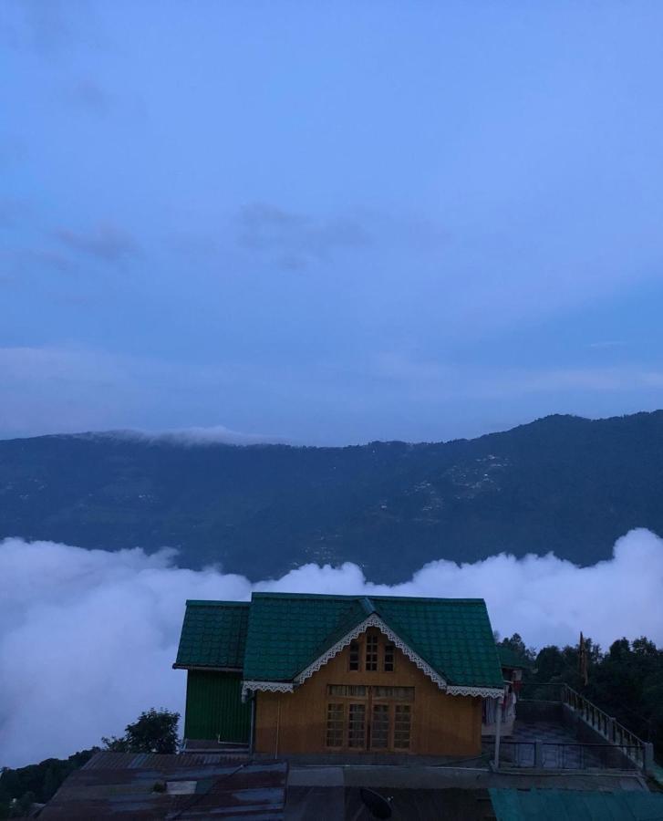 Raibas Homestay Дарджилинг Экстерьер фото